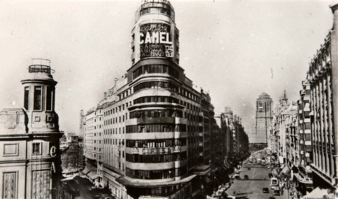 Publicidad en Edificio Carrión (Madrid)